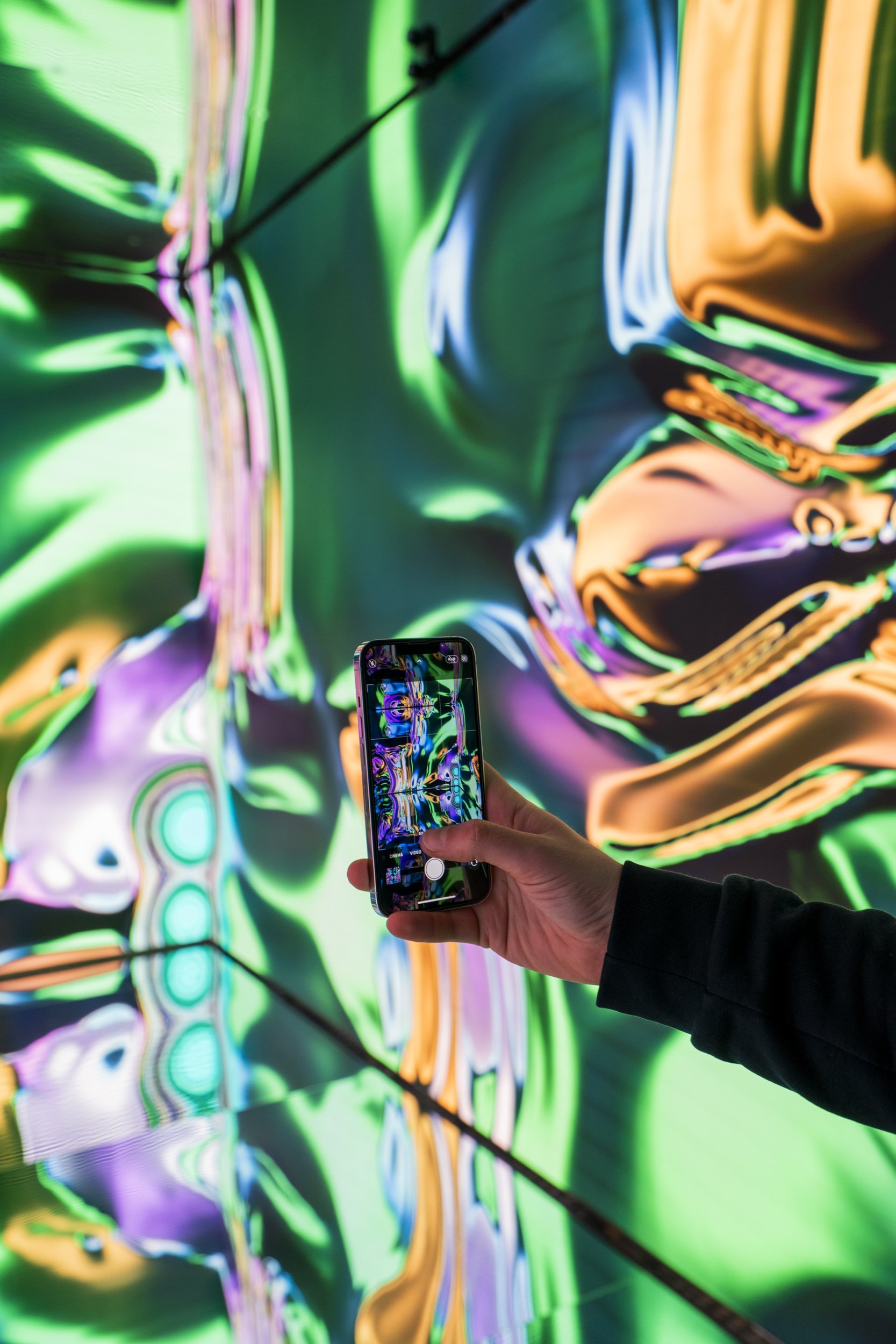 glo™ redefinește granițele artei la Milano Design Week 2025: inovație, conexiuni și expresie artistică în Brera Design District